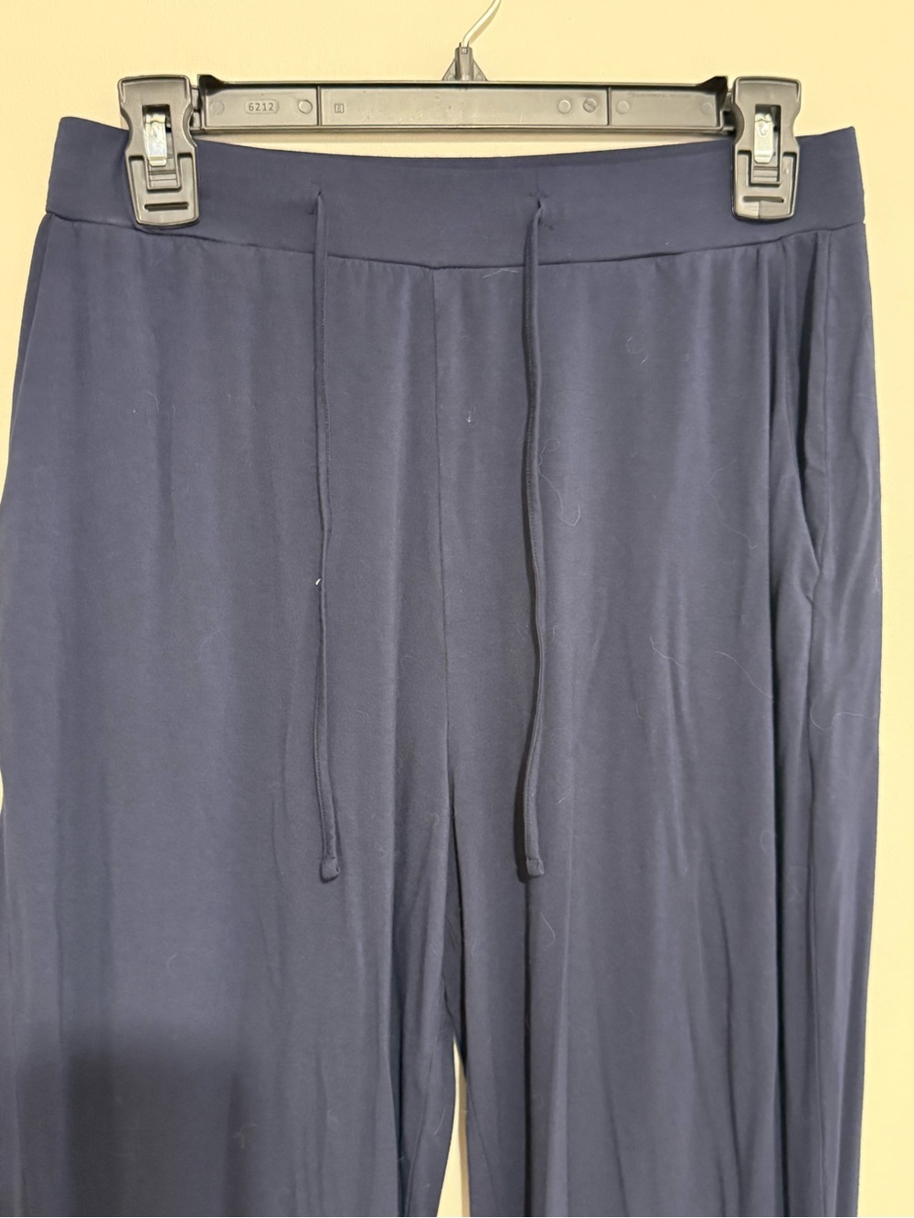 Cozy Earth Women’s Bamboo Stretch-Knit Pajama Pants Navy White Piping- Small - Picture 7 of 8